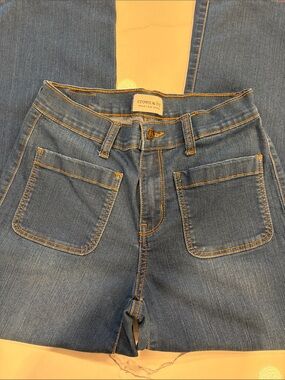 crown & ivy Blue Denim Jeans with Front Patch Pockets